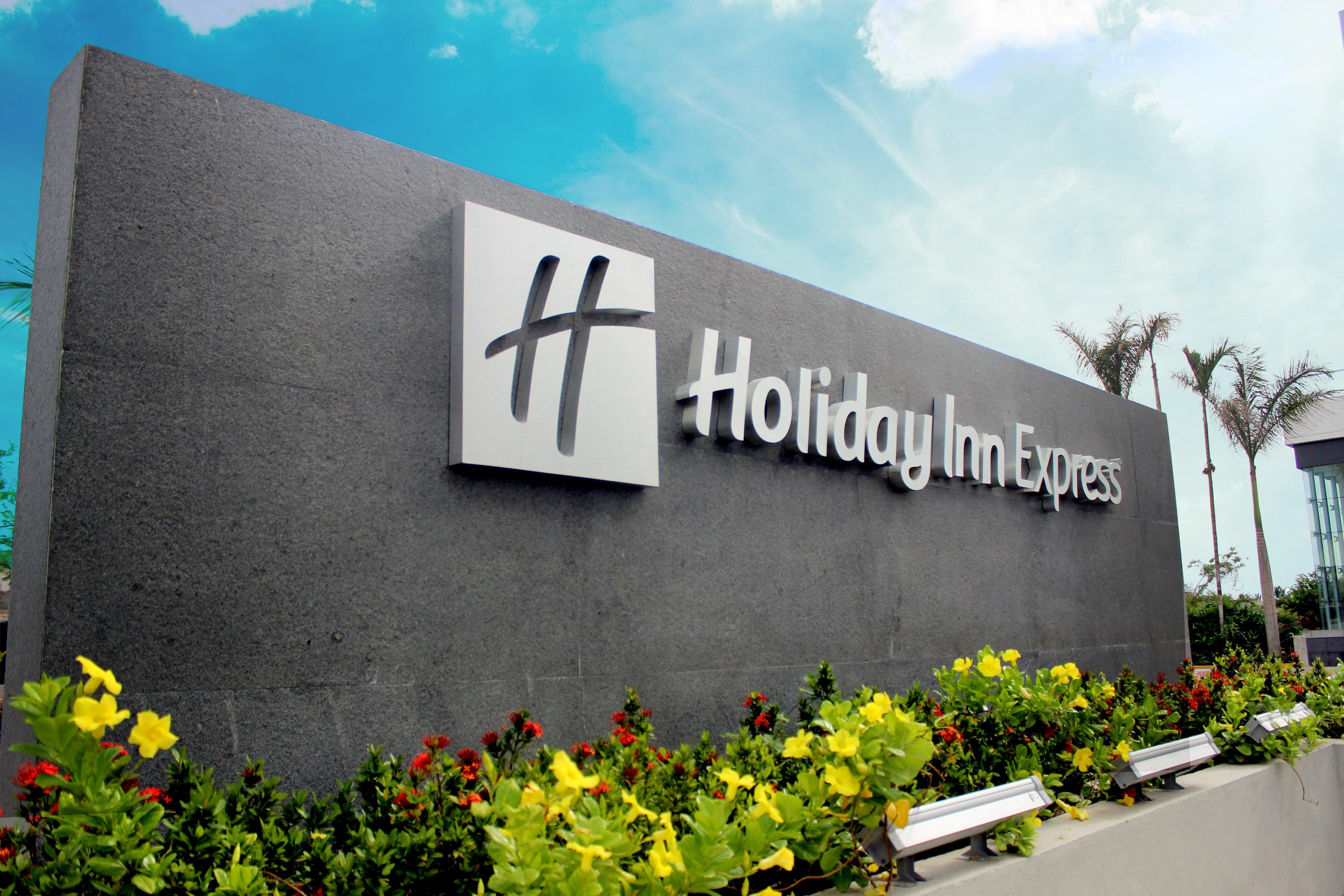 Holiday Inn Express Puerto Vallarta, An Ihg Hotel Exterior photo